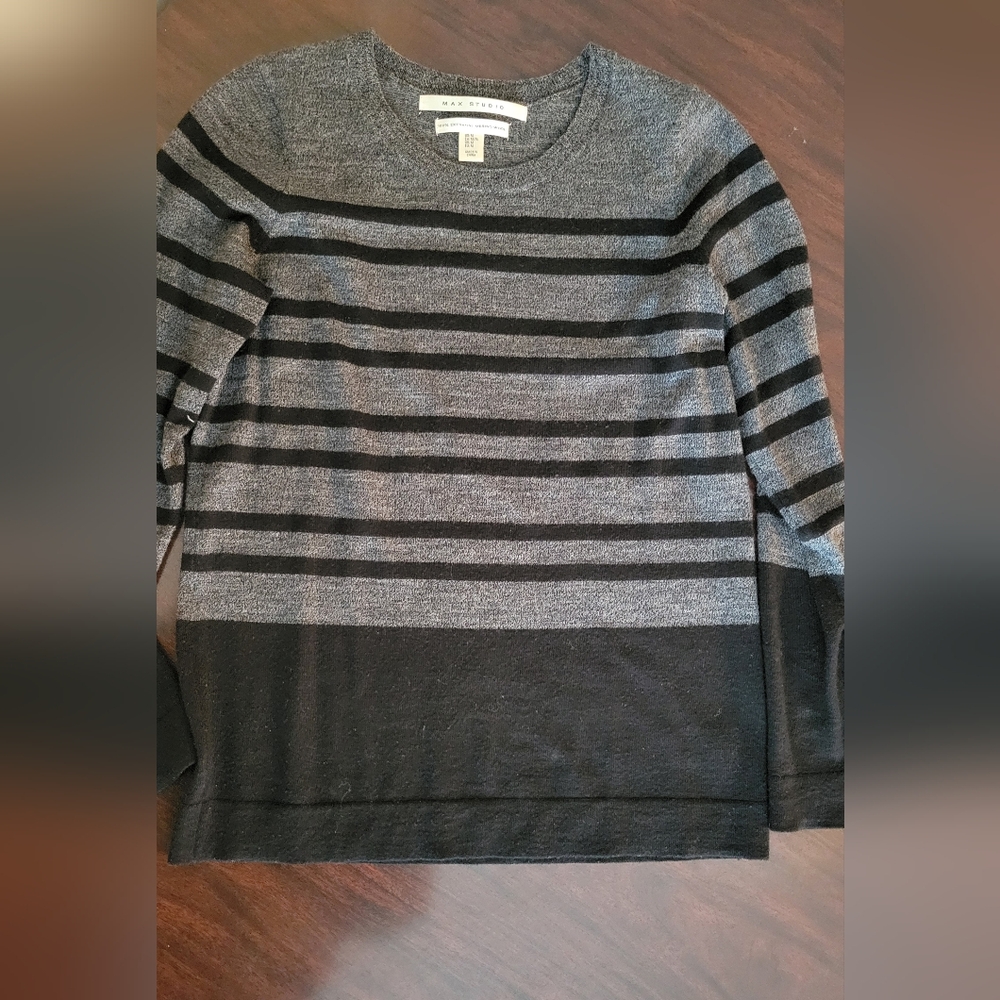 Merino Wool Sweater - Picture 4 of 8